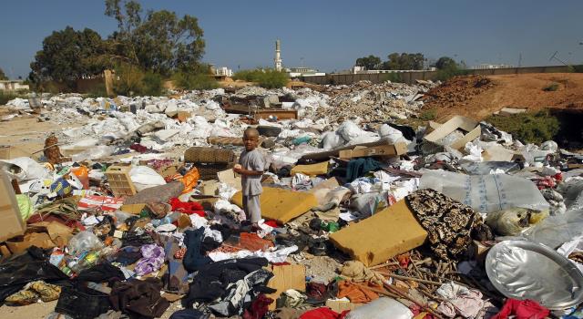 أزمة النفايات في الزاوية إلى اين ؟