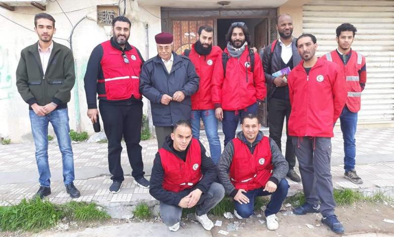 أعضاء غرفة الطوارئ الهلال الأحمر الليبي تصل مدينة الزاوية