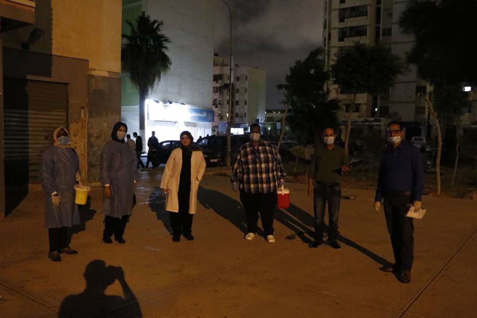 استمرار عمليات المسح العشوائي للكشف عن فيروس كورونا في بنغازي