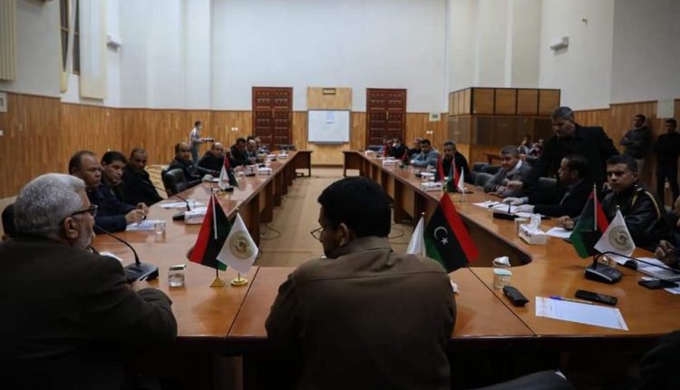 الاتفاق على ألية لصرف مرتبات العاملين بالقطاع الحكومي