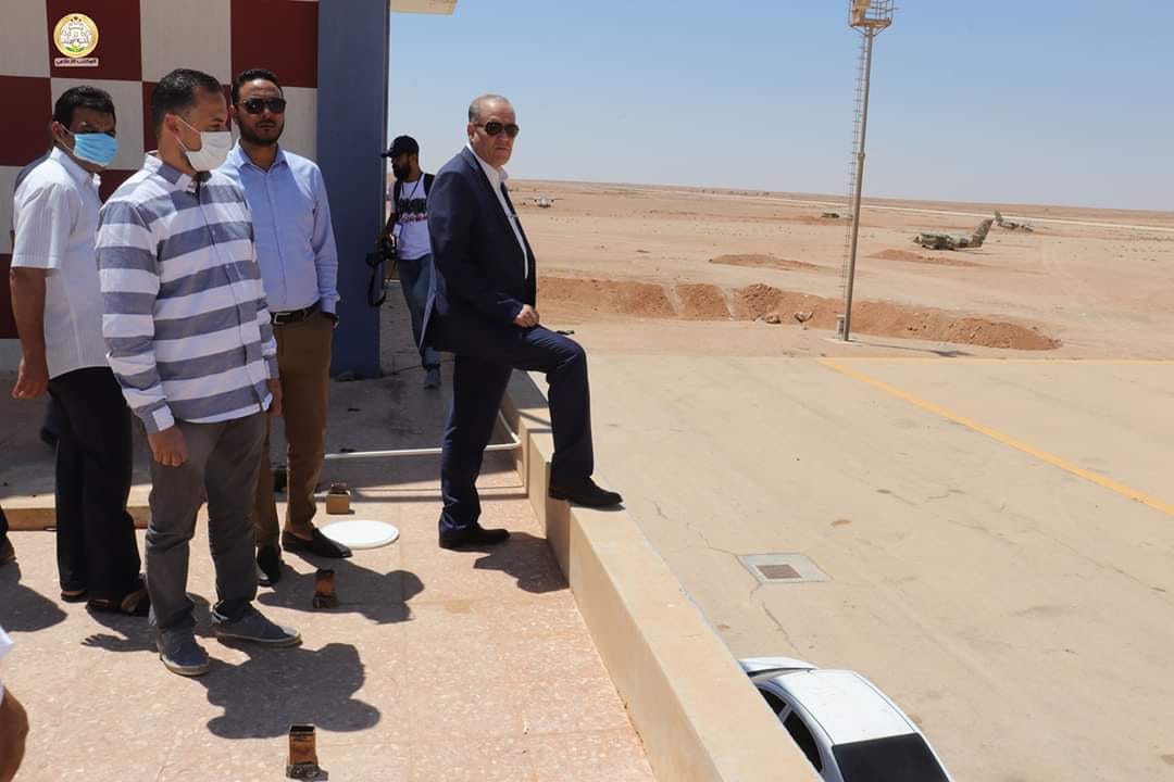 الاطلاع على الاحتياجات الفنية والتشغيلية اللازمة لمطار بني وليد