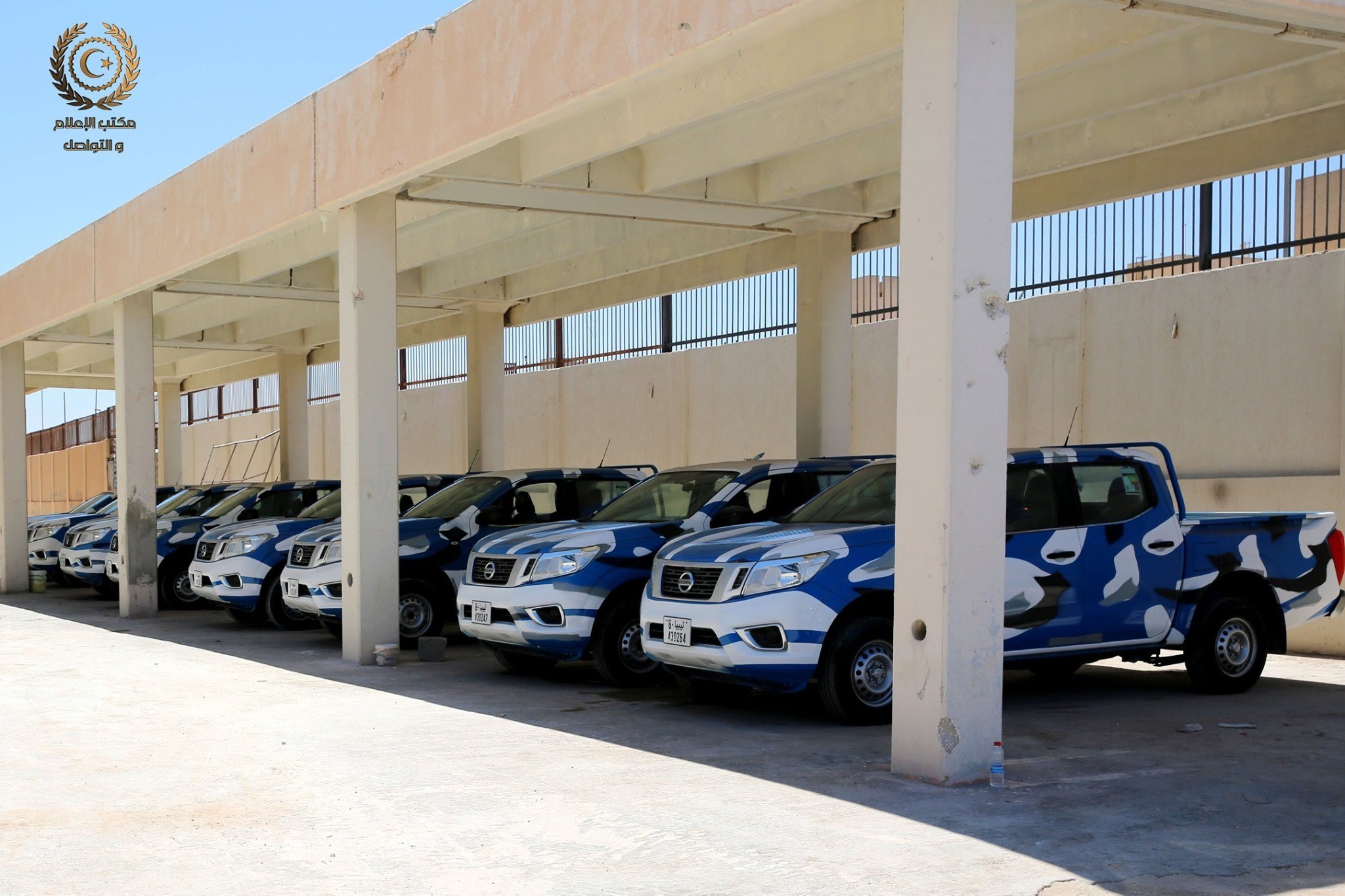 الحكومة الموقتة تسلم آليات لإدارة جهاز الأمن الداخلي