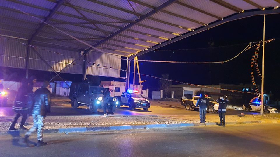 الزاوية تغلق مداخلها ليلةَ إعلان أول إصابة بفيروس كورونا في البلاد