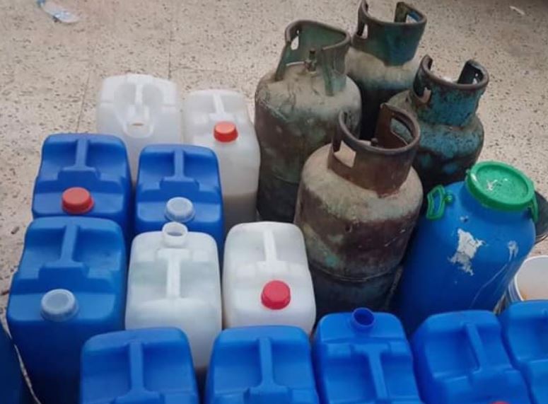 القبض على صاحب سوابق يُصنع الخمور ويبيعها