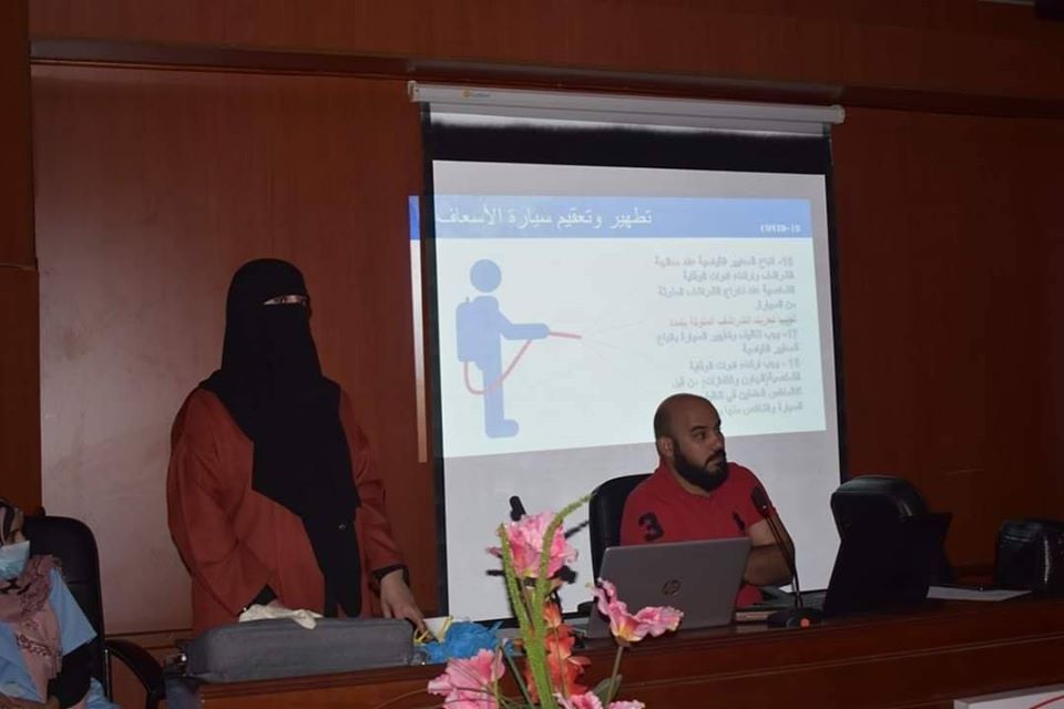 برنامج تدريبي لسائقي الإسعاف والهلال الأحمر في الزاوية وزلطن