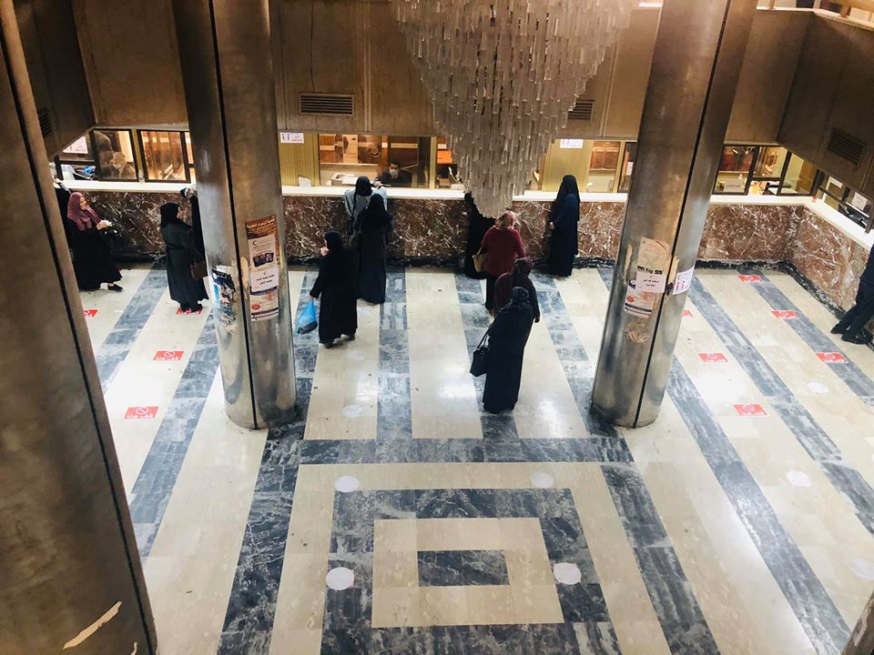 بلدية درنة تبحث تفعيل الخدمات المصرفية الإلكترونية
