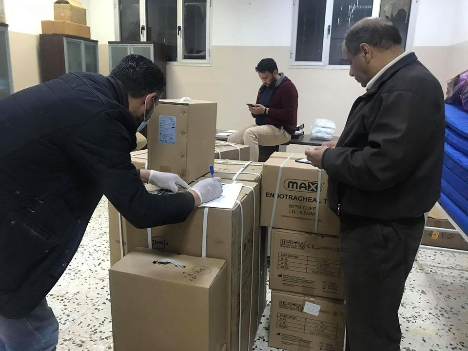 تجهيز مركز للعزل في درنة