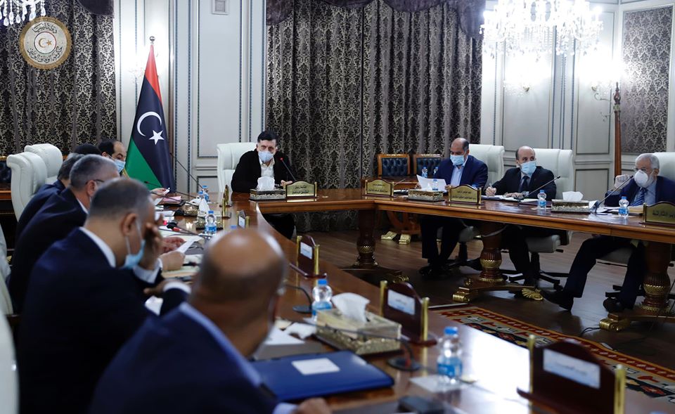 حكومة الوفاق تستعد لرفع الدعم عن المحروقات