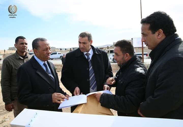 رئيس الحكومة المؤقتة يصدر قرارات تتعلق ببلدية درنة