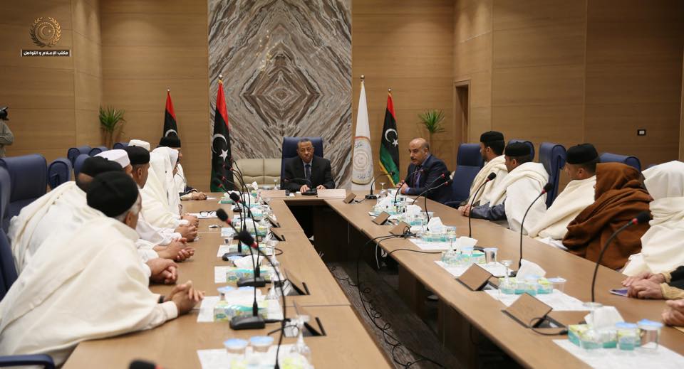 رئيس وزراء المؤقتة يلتقي أعيان ومشائخ وحكماء بلدية القواليش