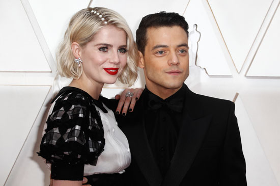 رامى مالك بصحبة صديقته لوسى بوينتون على السجادة الحمراء بحفل أوسكار 2020