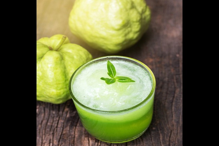 عصير الجوافة بالحليب