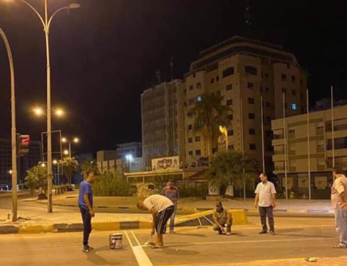 قسم المرور والتراخيص بنغـازي يشرع في تخطيط الطرق الرئيسية