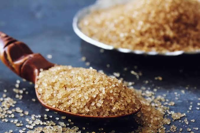 ماسكات طبيعية لتقشير بشرتك