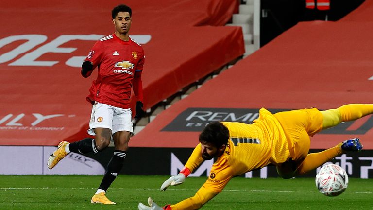 مانشستر يونايتد يقصي ليفربول من كأس الإتحاد الإنجليزي