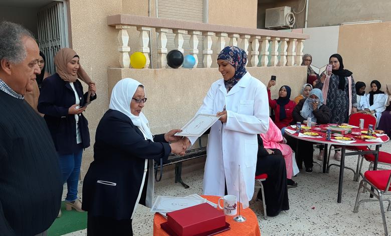 مركز ليبيا للتدريب في هون يُنهي برنامجاً تدريبياً حول العناية الطبية