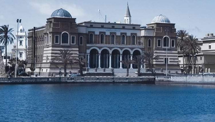 مركزي طرابلس يصدر تقريرًا حول الإيرادات والإنفاق خلال 2020