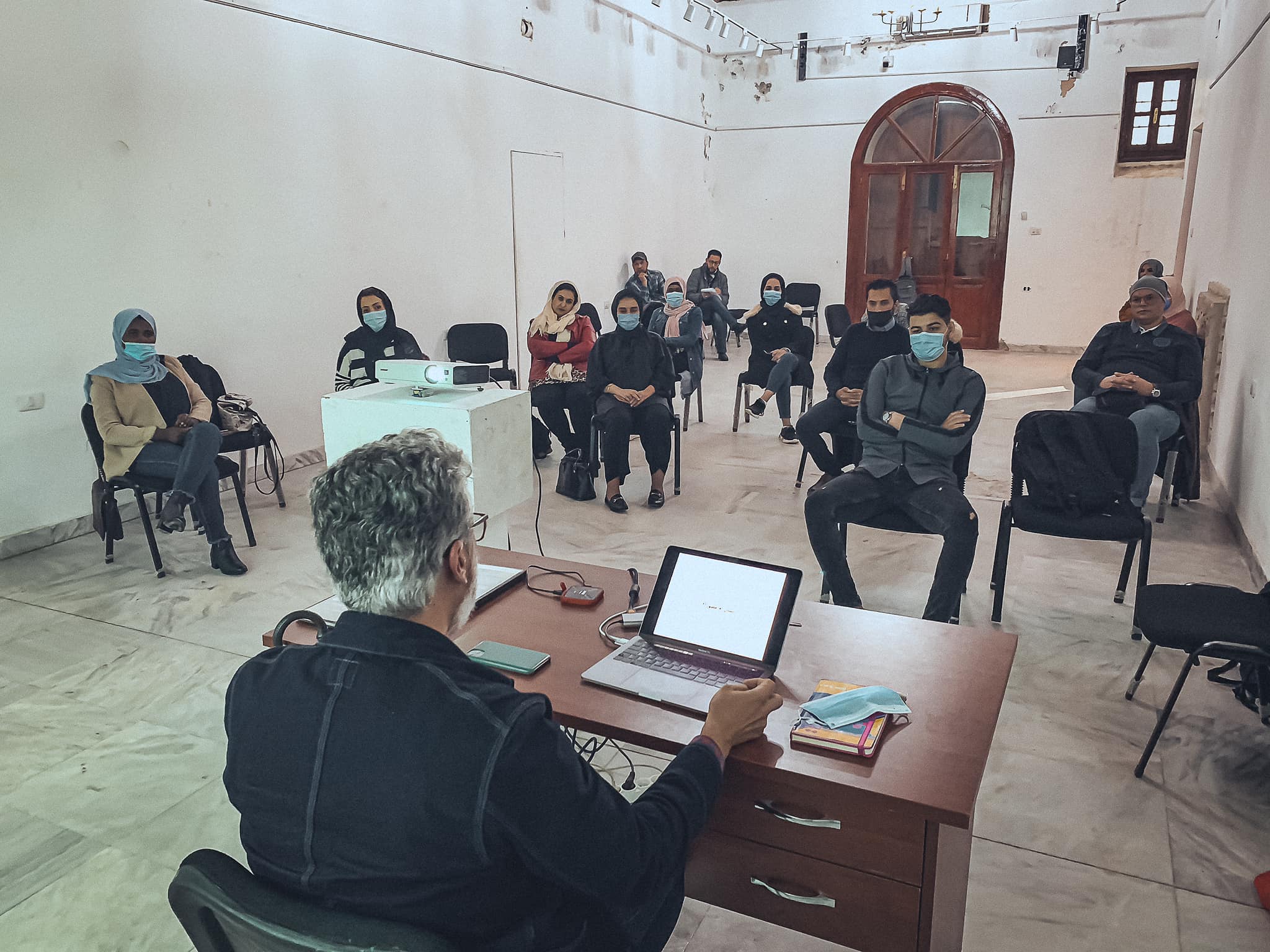 معرض فن التصوير بالهاتف الذكي ينظم ورشة عمل بمشاركة البارودي ودقدق