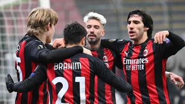 ميلان يقلب تأخره ويتأهل للدور القادم من الدورى الأوروبى