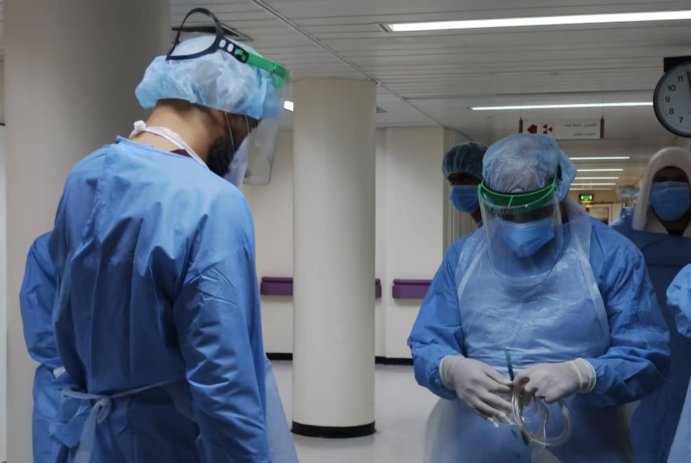 نجاح عملية ولادة قيصرية داخل غرفة العناية الفائقة لأم مصابة بفيروس كورونا