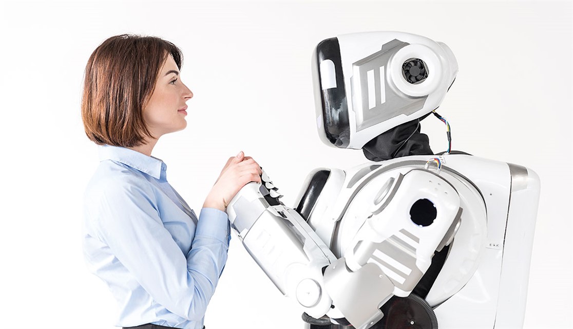 هل يمكن للروبوتات الشعور مثل الإنسان؟