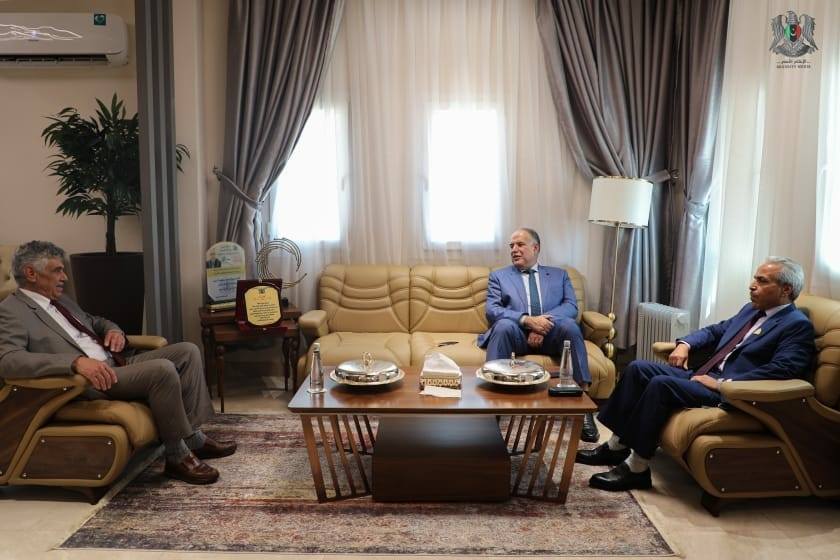 وزير داخلية المؤقتة يستقبل رئيس ديوان المحاسبة
