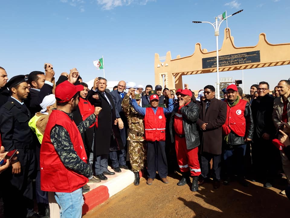 وصول شحنة الاغاثة الثانية من الهلال الاحمر الجزائري لغدامس